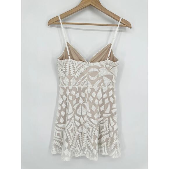 Superdown Tiff Mini Dress Sequin Lace V-Neck Spaghetti Strap Bridal White - Picture 8 of 14